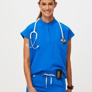 Figs Women’s Royal Blue Rafaela top, size Medium